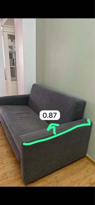 Два дивана стол со стульями