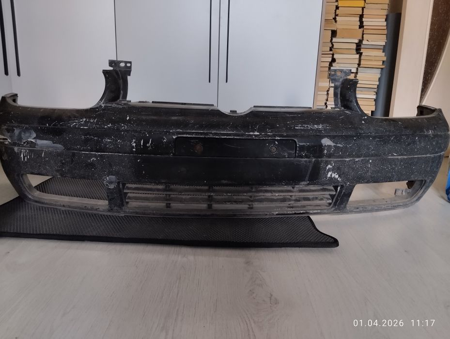 Продам бампер гольф 4