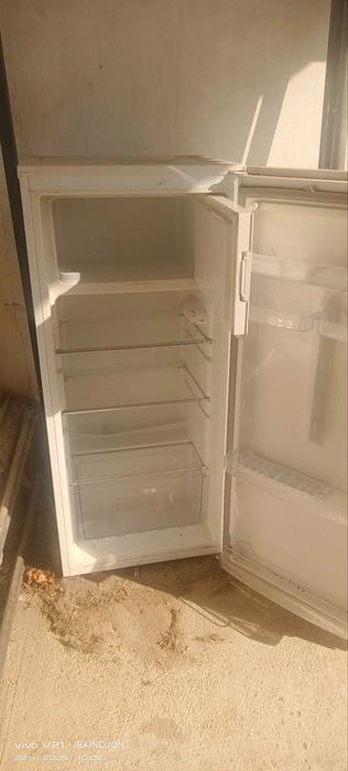 Холодильники, Стиральная машинка, телевизоры.