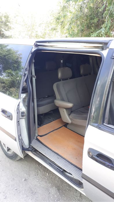 Продам Крайслер минивен 2001 г