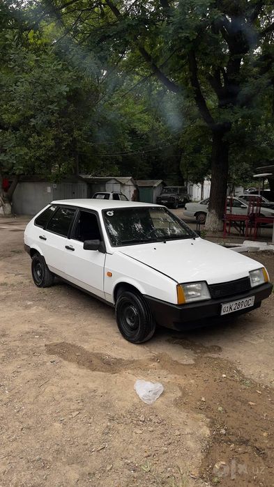 Vaz 2109 продам ген есть