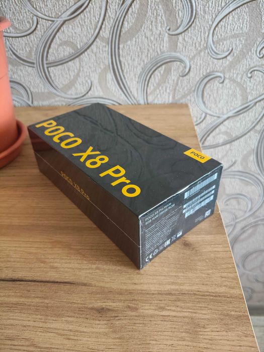 Poco X8Pro 8/256 новый