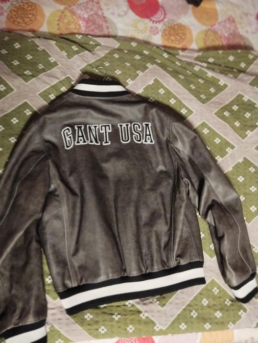 Vând geacă de piele originală