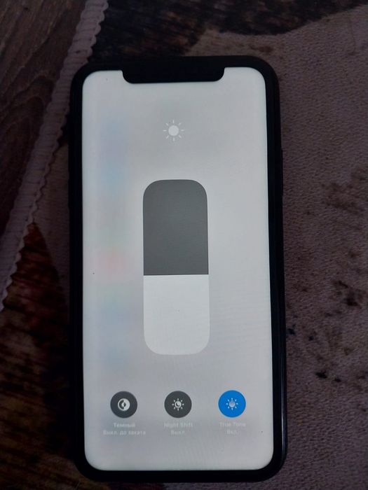 Айфон хр в хорошем состоянии