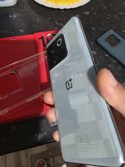 Oneplus 10T model top 16/256 GB liber retea