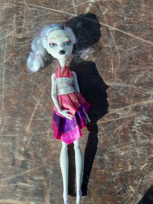 Продам куклы монстер хай
