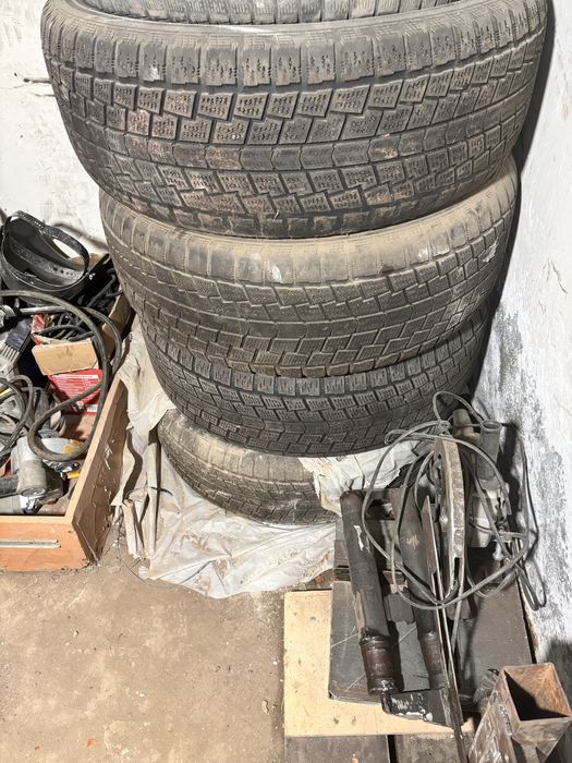 Продам зимние шины