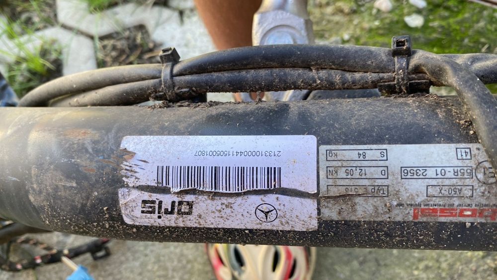 Vand doua carlige de mercedes-benz E CLASE si  C CLASS AMBELE ELECTRIC