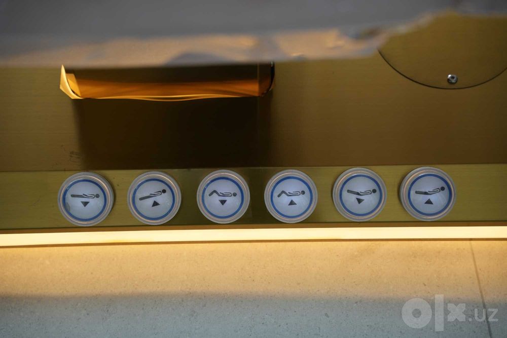 Премиальная Кушетка с LED-подсветкой и электроприводом — $1200.