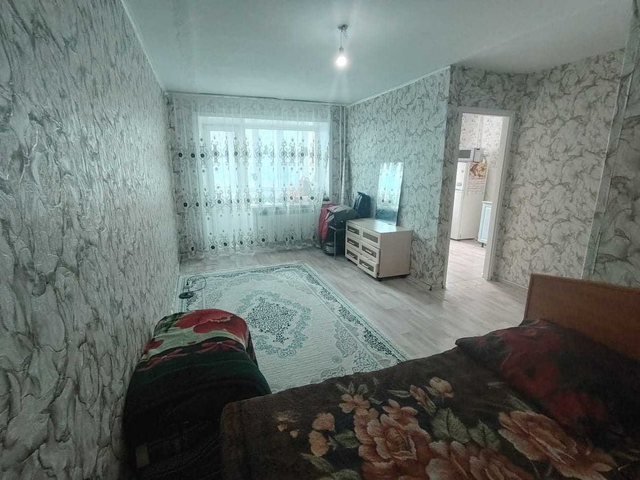 Продам 1 комнатную квартиру по Республики  на против Казахтелекома