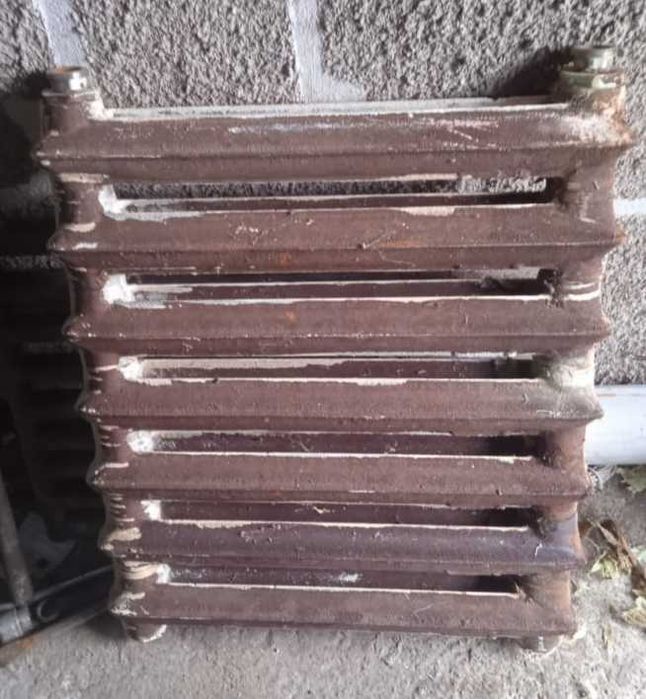 Чугунная батарея.