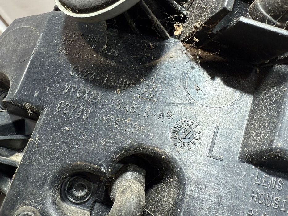 STOP TRIPLA ARIPA SPATE STANGA JAGUAR XF S PREMI 2013 3.0 DIESEL COD OEM C2Z25152 / CX2313405AD / CX23-13405-AD / BERLINA 2009-2015