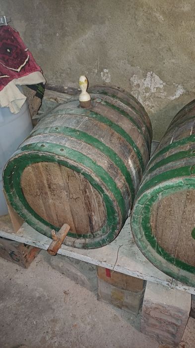 Буре за вино от дъб и акация