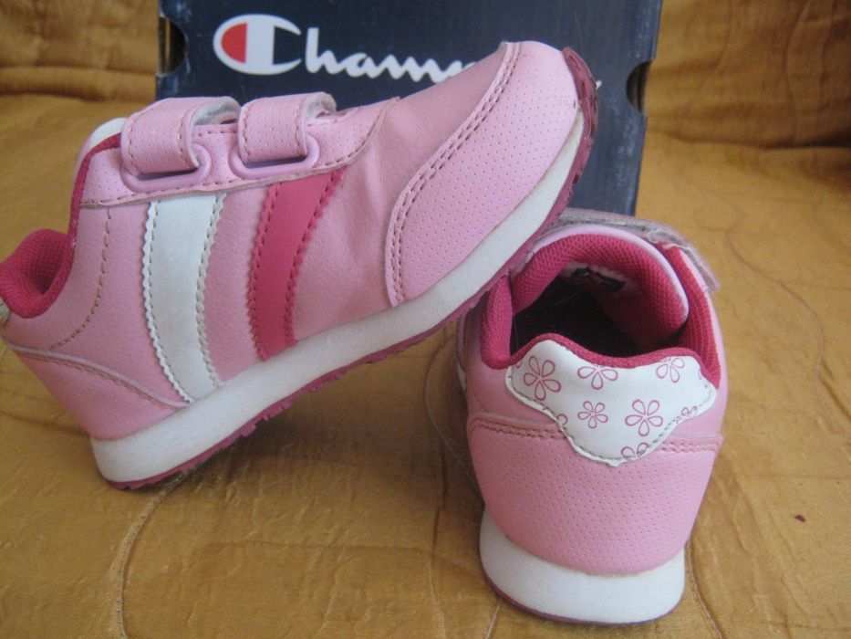 Маратонки Champion номер 26