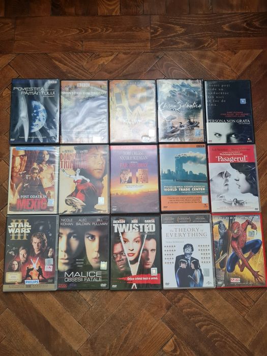 DVD-URI 30 de lei bucata, 450 de lei toate