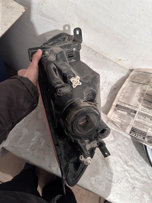 Лада Гранта водительский фара