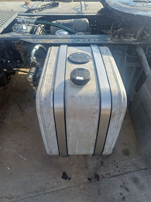 Chit hidraulic basculare