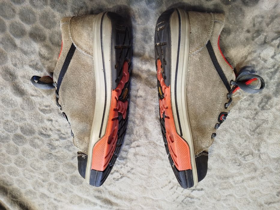 ELTEN-работни обувки с бомбе 42 номер-vibram