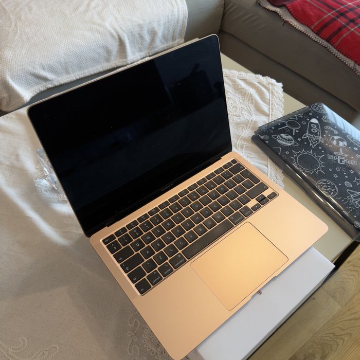 Macbook air 2020 Retina display