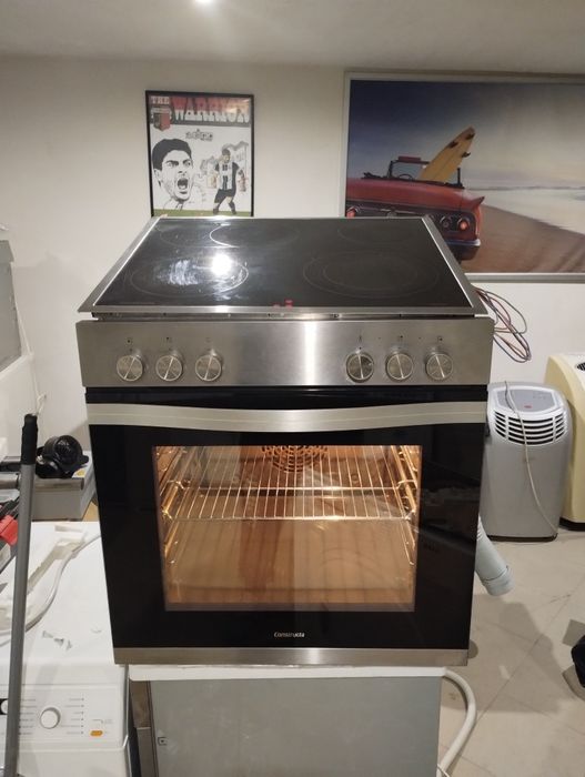 Фурна с плот Constructa 2025 г.