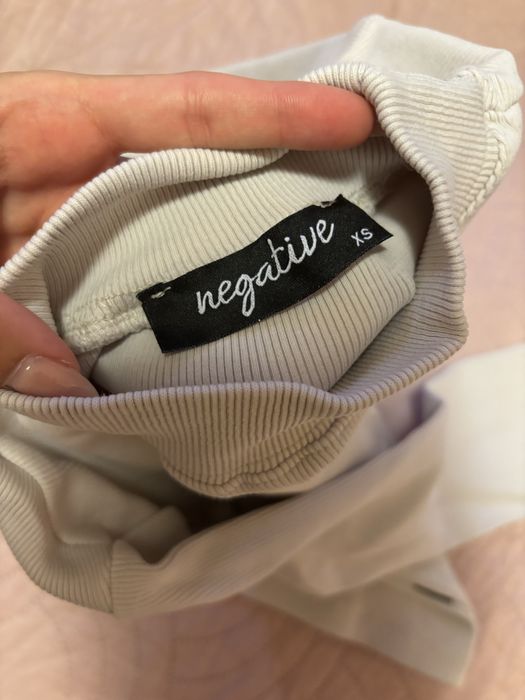 Бежова блуза negative