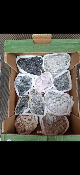 Cutii cu Minerale ( Terapie)