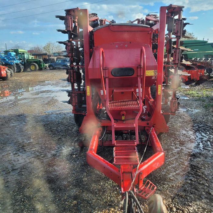 Semanatoare Horsch PRONTO 6 AS, an 2007, latime 6 metri / 3.000 litri