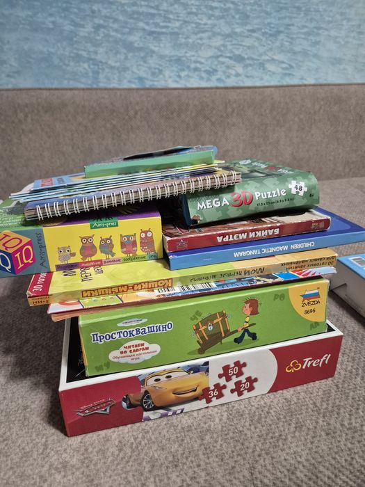 Продам детские игры , развивающие,  пазлы, книги.