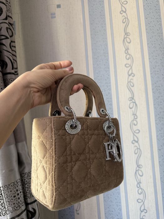 Одежда для женщин