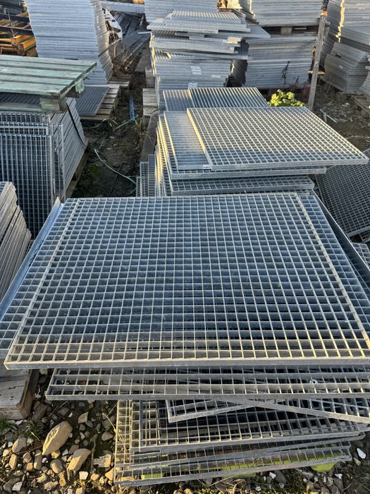 Vând grătare zincate/trepte zincate la cel mai bun pret