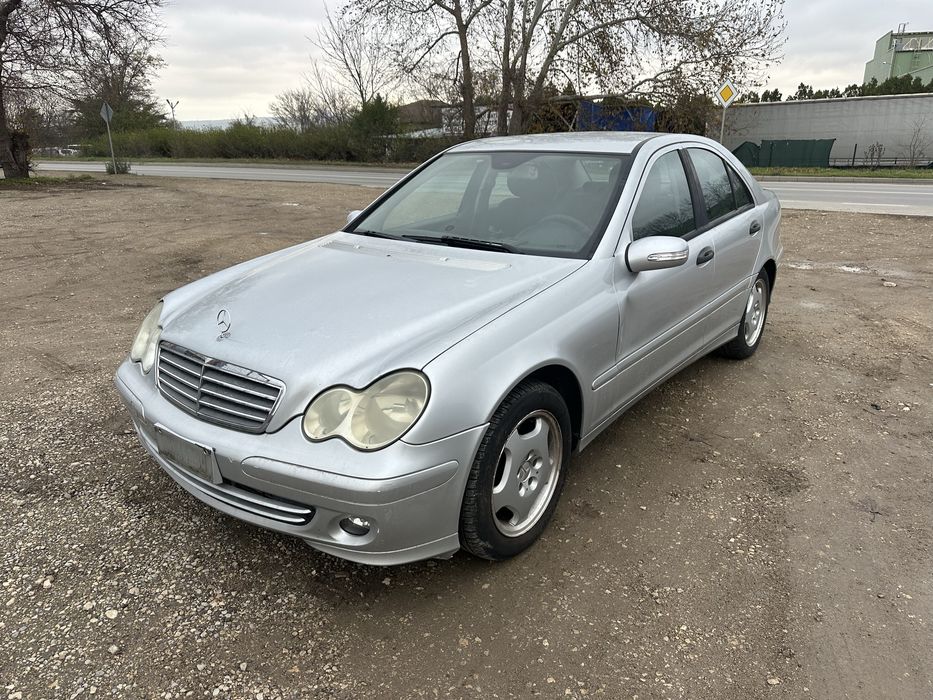 Предна броня комплект за Мерцедес w203 C classe facelift!!!