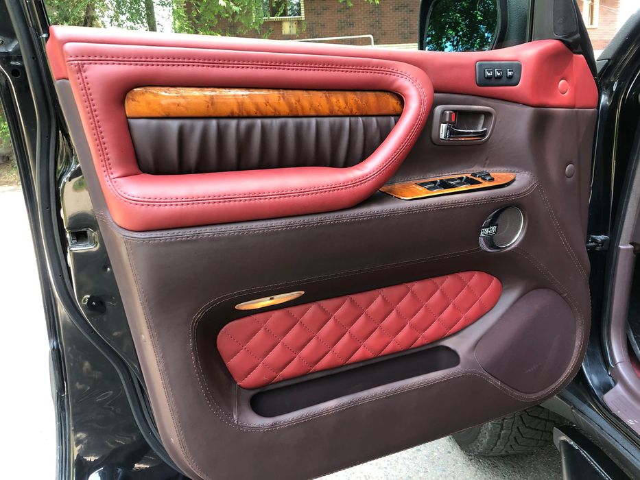 Toyota Land Cruiser 105