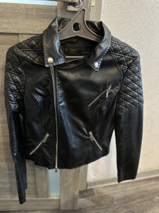 Косуха кожаная красивая