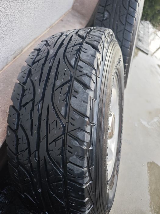 Джанти с гуми 6х139,7 *107,1*7.5j *15 ки * 235/75/15