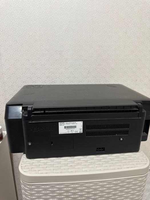 Продам цветной принтер EPSON SX125