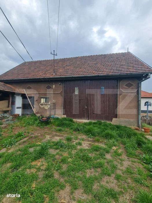 Casa individuala si 5.500 mp de teren intravilan, loc. Sanpaul, Cluj