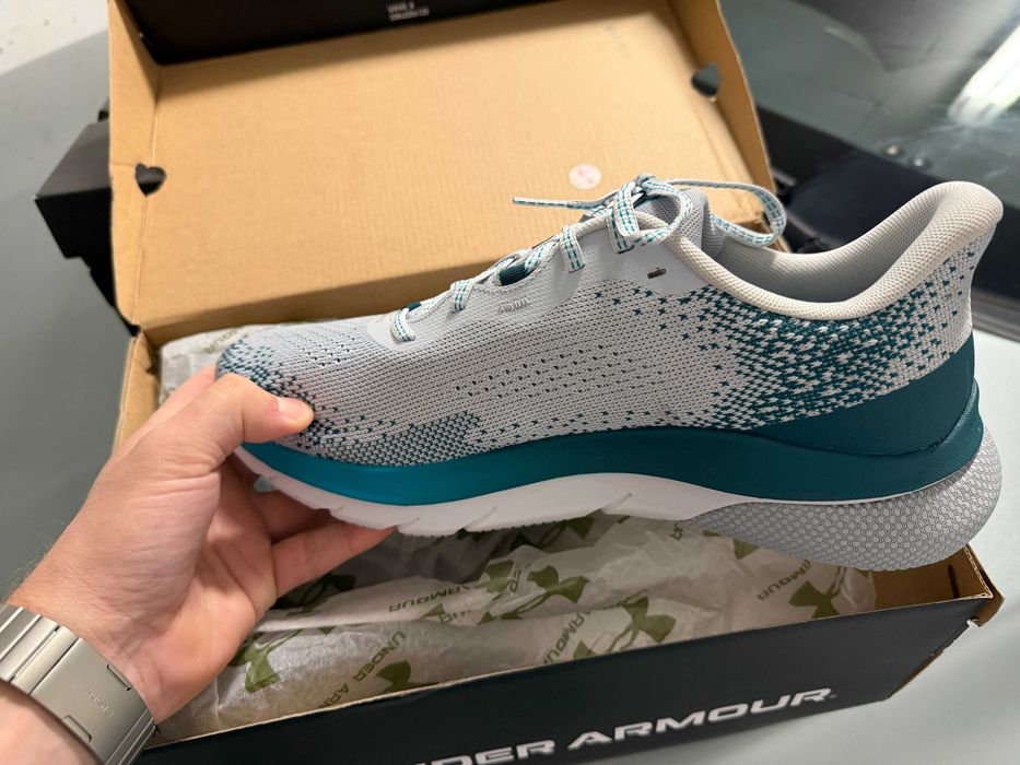 Under Armor HOVR Turbulence 2