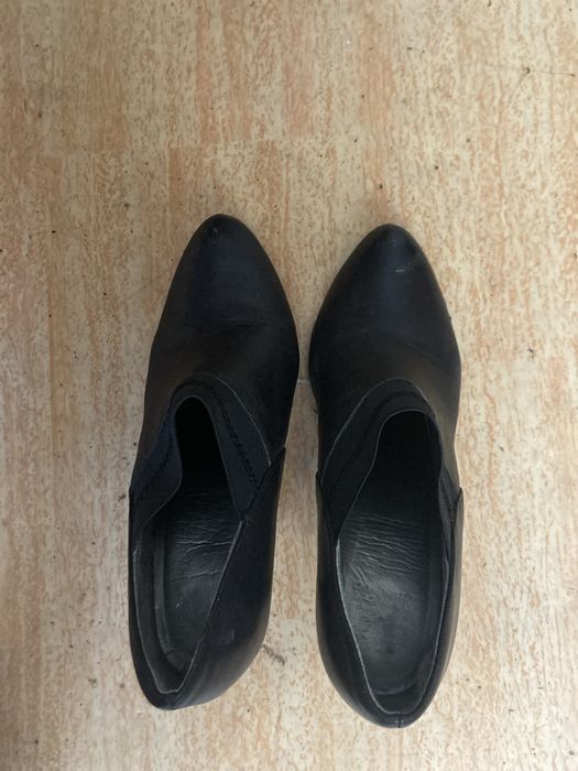 Дамски обувки, тип полуботи, италиански