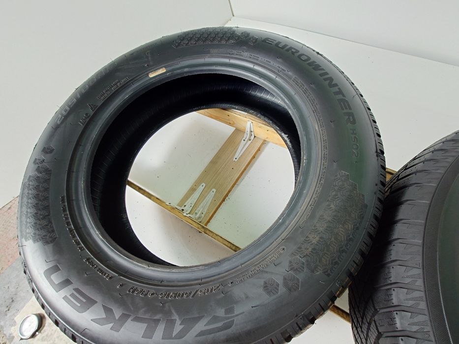 205/60R16 noi Falken & Yokohama 2025