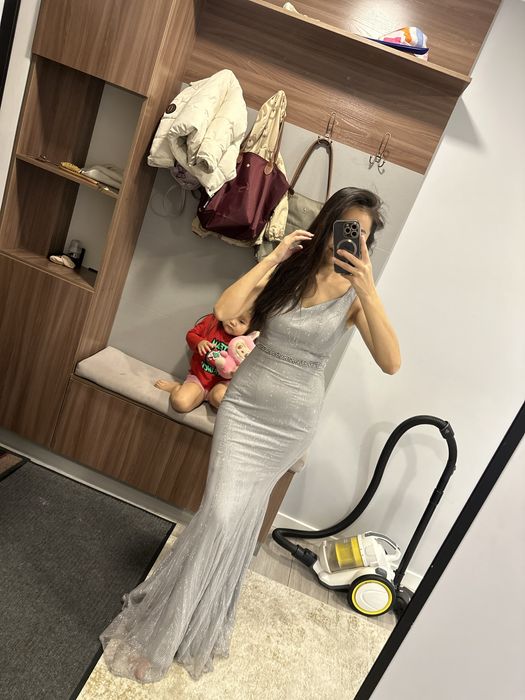 Продам вечерние платья