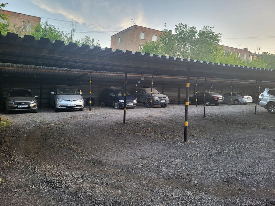 Продается автостоянка
