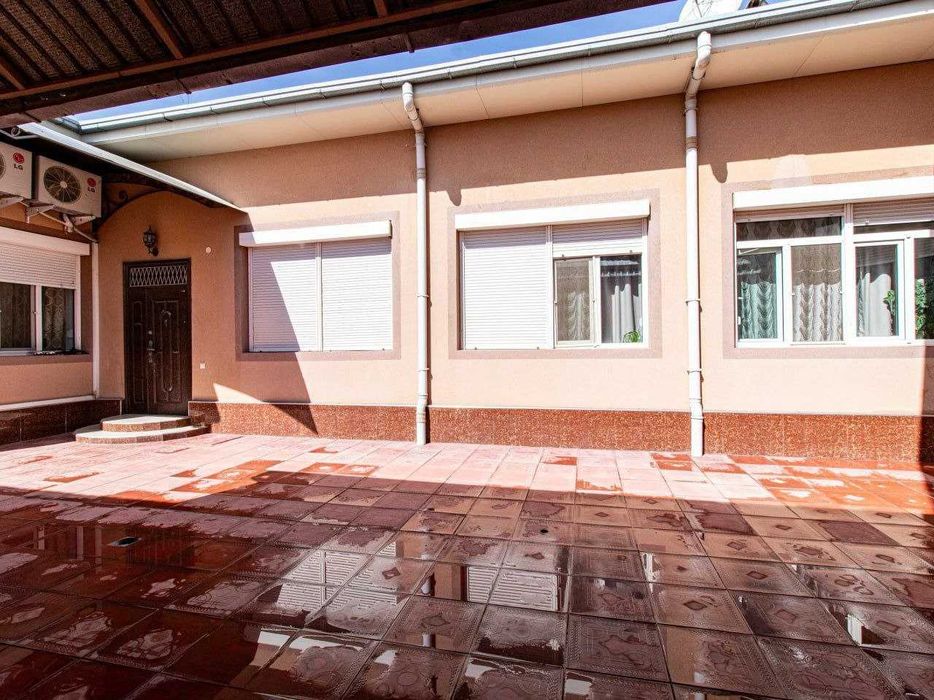 Продается дом в Яшнабадском районе.