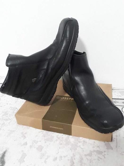 Мъжки боти 45н 20€