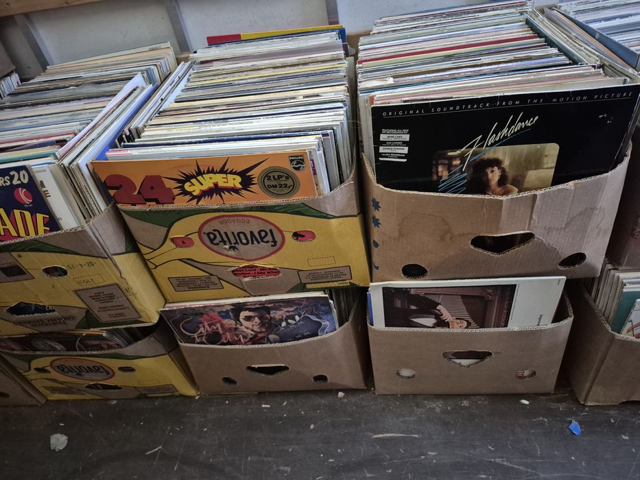Vând Lot Discuri Vinil colectie 500LP,muzica usoara straina mixta