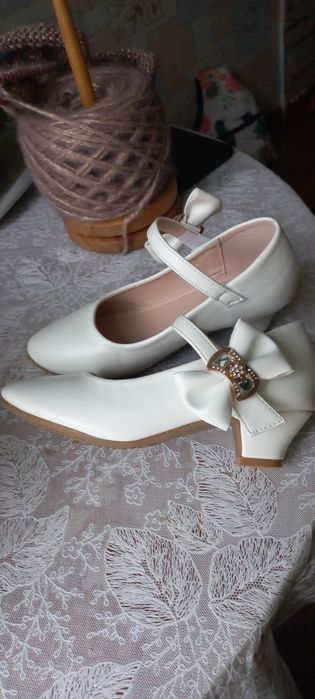 Обувь для девочки