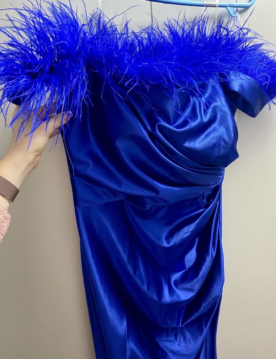 Rochie superba, cu trena, bleumarin, de nasa, marime M