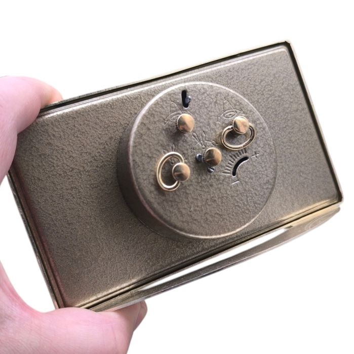 Ретро механичен будилник Slava (обслужен)