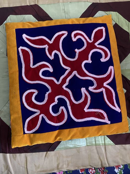 Продам корпешки для стула