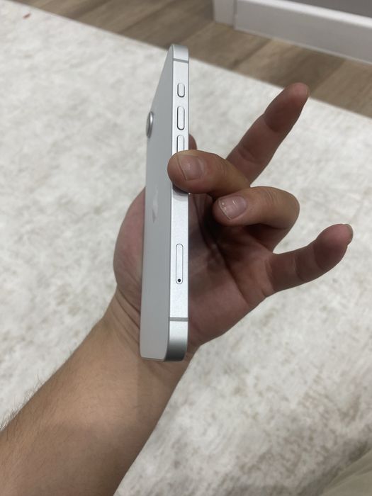 Iphone 16e 128gb 92% эмкость