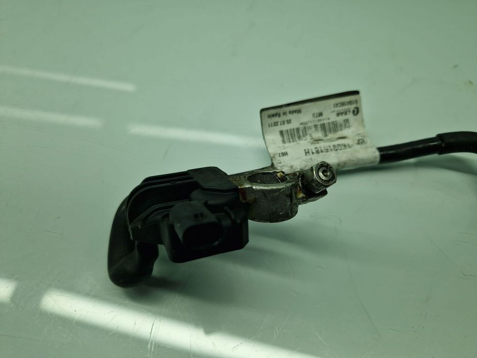 Borna baterie (-) Volkswagen Passat B7 (362) [Fabr 2010-2014] 1K091518